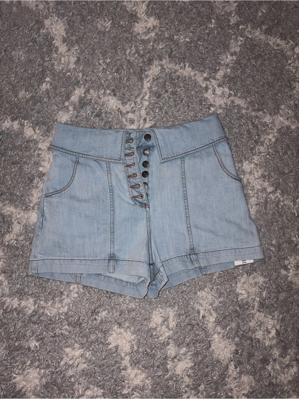 Ulla Johnson Kase Fold-Over shorts - Picture 2 of 4